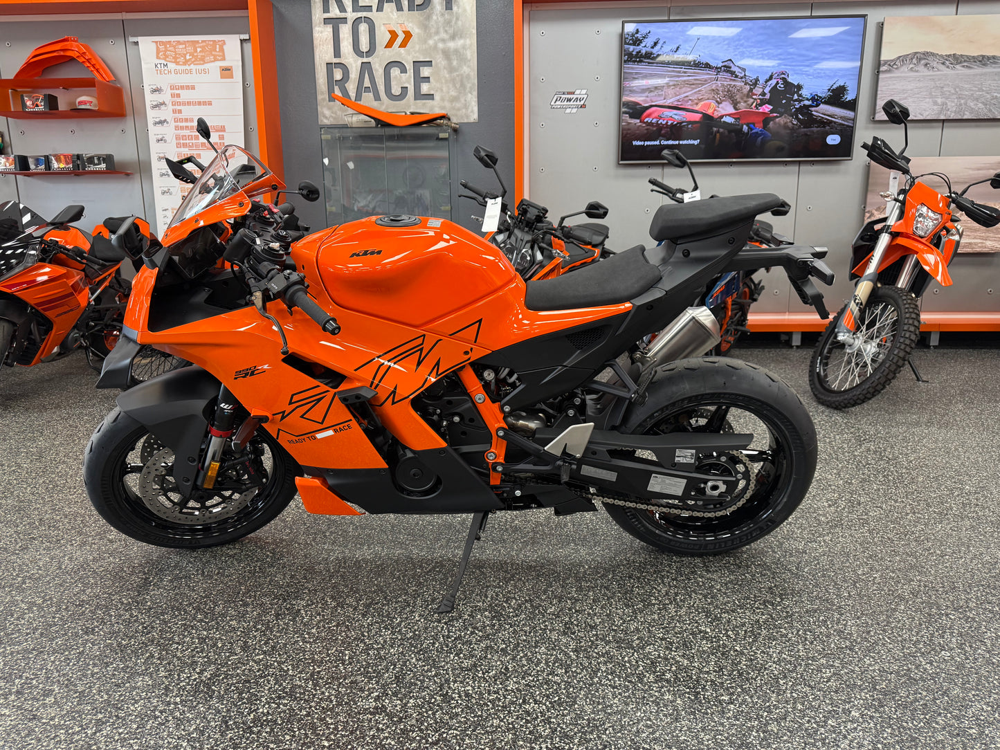 2026 KTM 990 RC R