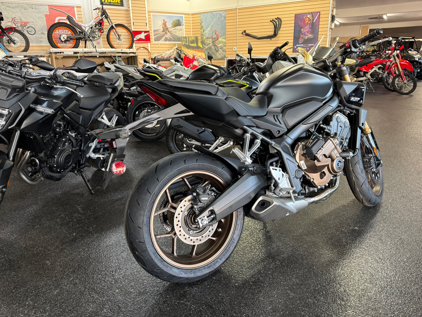 2026 CB650R E-CLUTCH