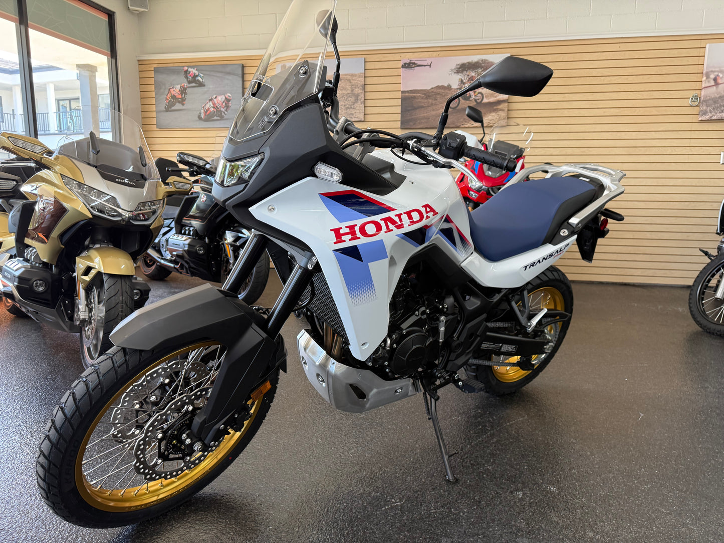 2026 HONDA TRANSALP E-CLUTCH