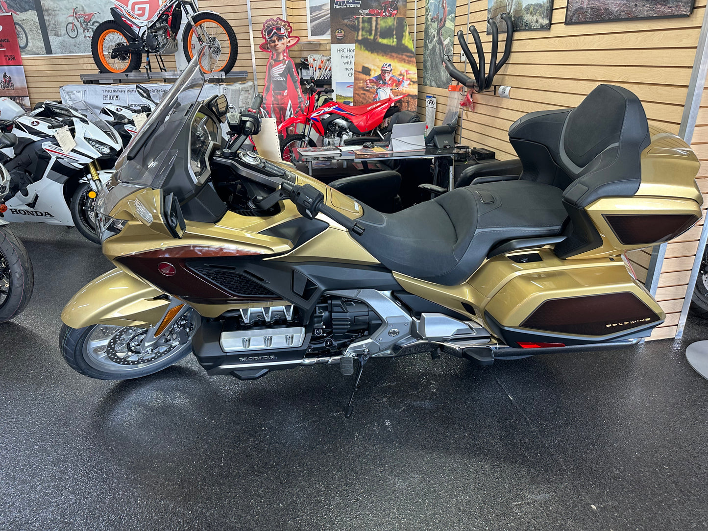 2025 HONDA GOLD WING TOUR DCT 50TH