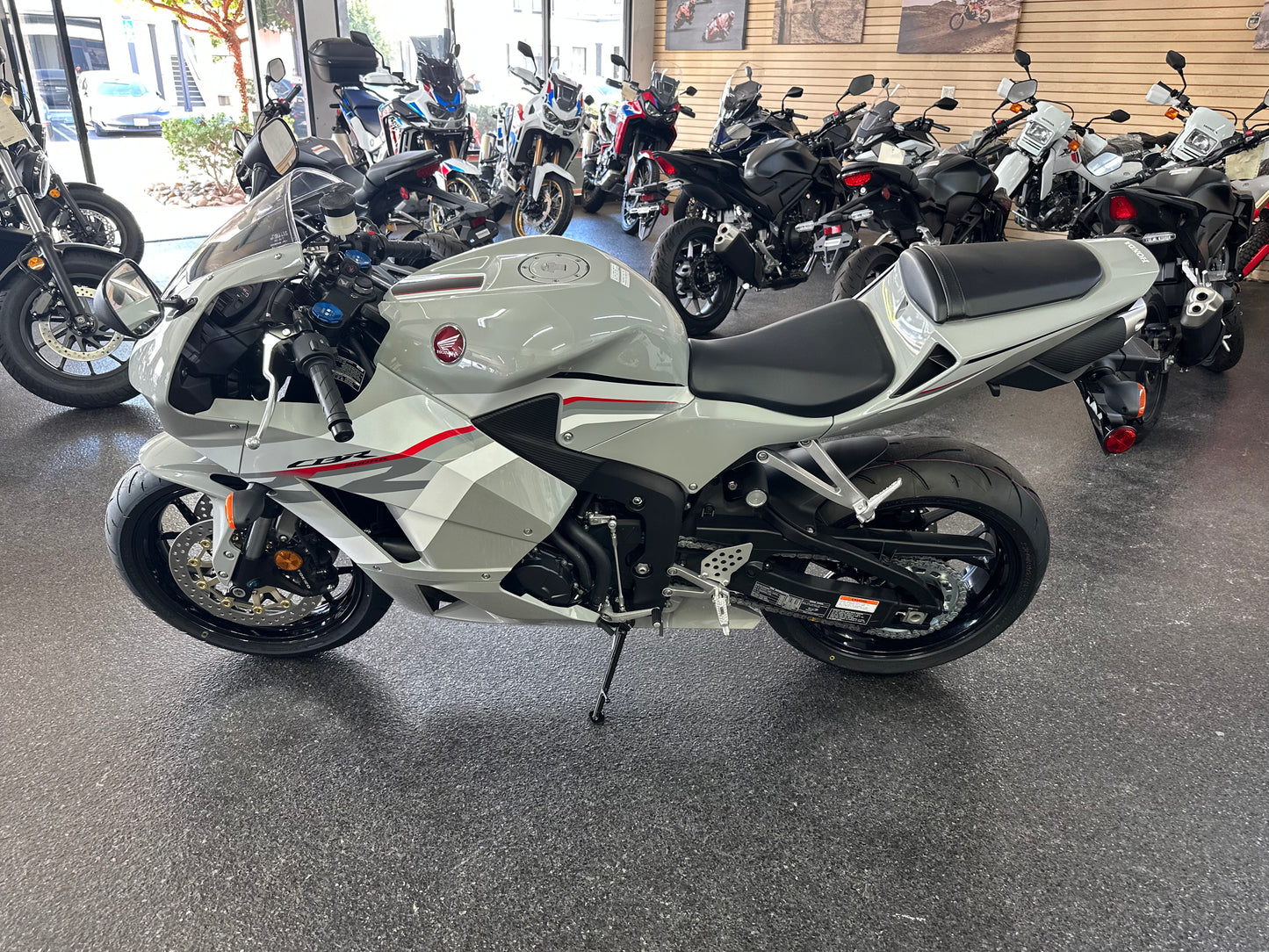2026 HONDA CBR600RR