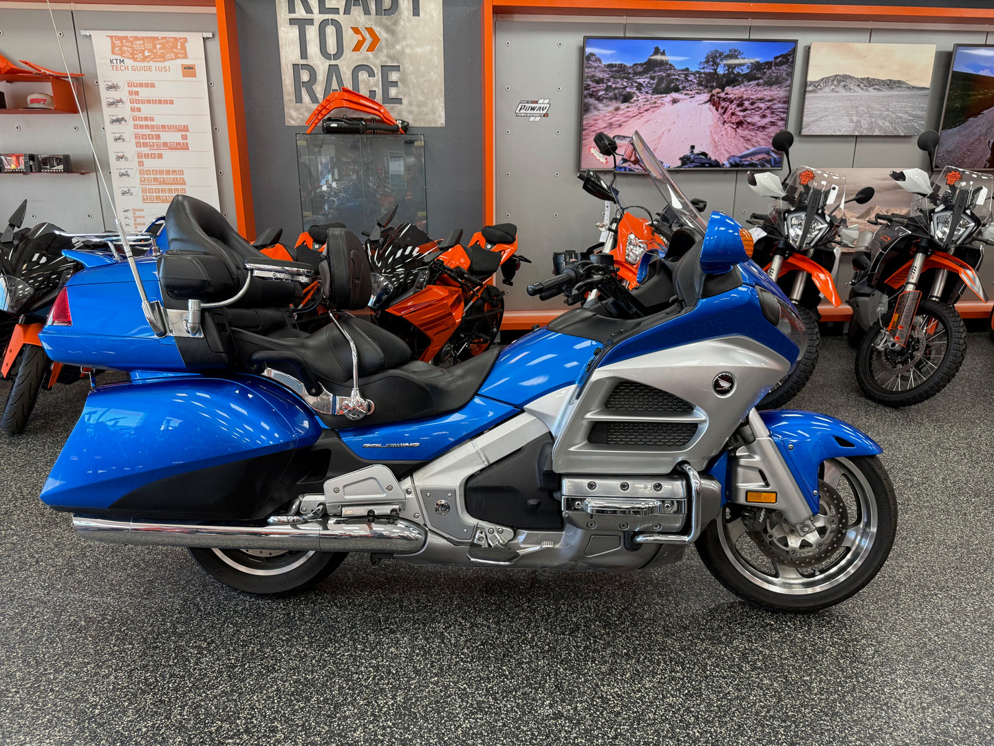 2013 HONDA GOLD WING