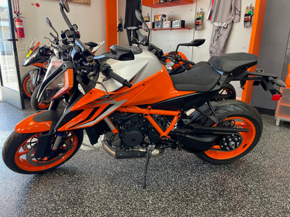2023 KTM 1290 SUPER DUKE R EVO